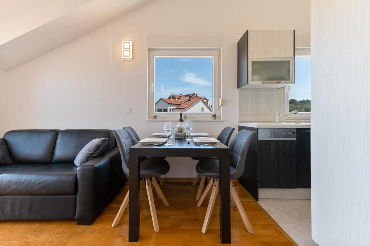 Dalmatia Apartments Ciovo Trogir Ngoại thất bức ảnh