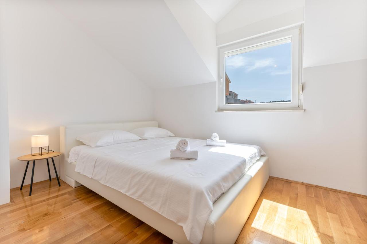 Dalmatia Apartments Ciovo Trogir Ngoại thất bức ảnh